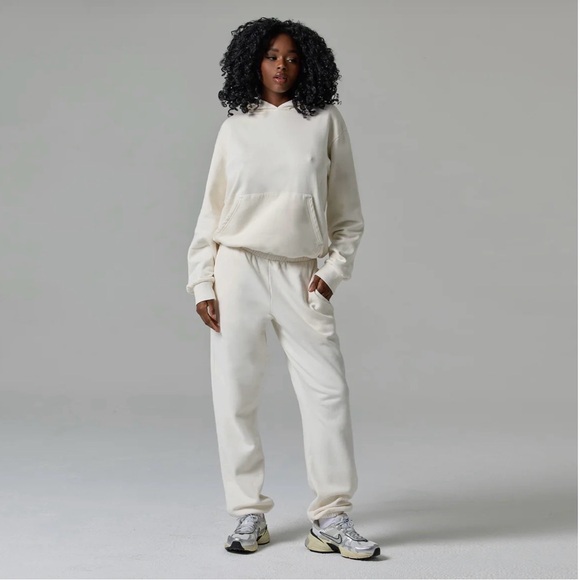 TALENTLESS WOMENS SIMPLE LIGHTWEIGHT SWEATPANTS - Picture 2 of 4